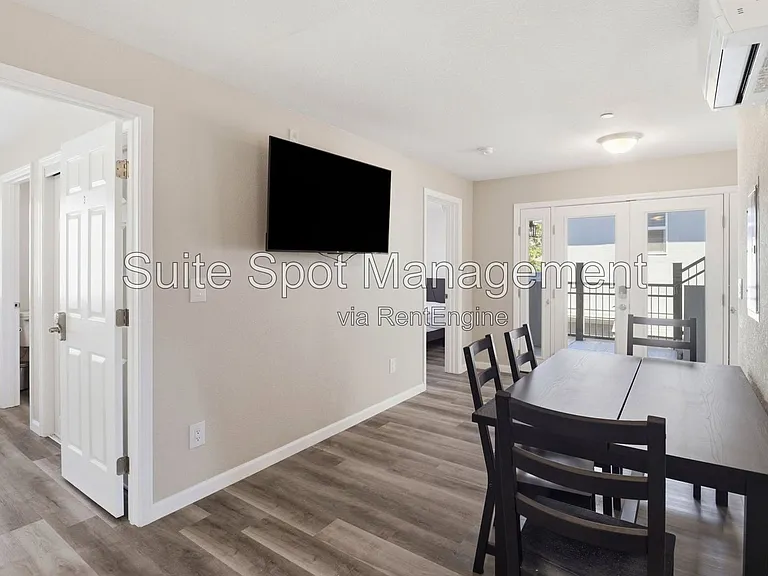 160 Harrison Ave #E3 — Photo 14