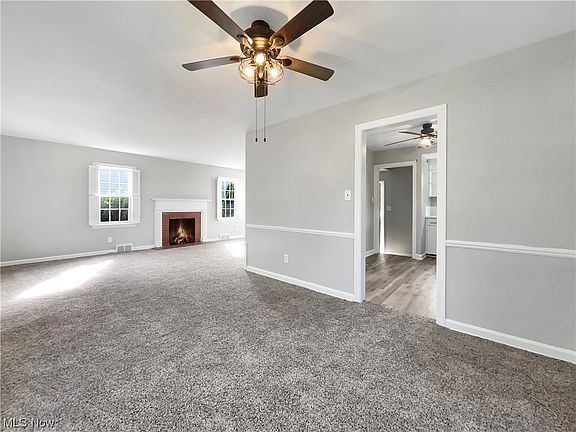 3rd image of 1432 Falls Ave