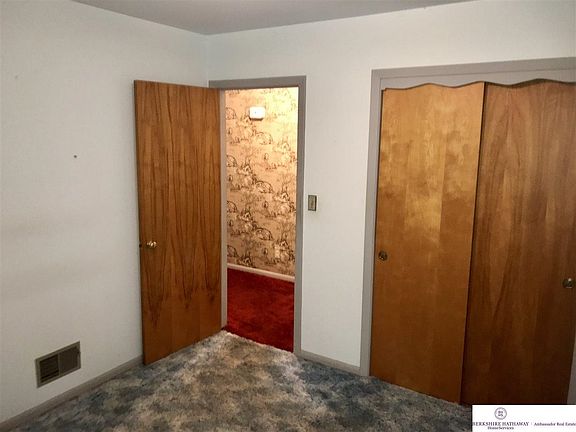 4th image of 6810 Corby St