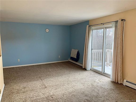 5th image of 384 Concord Ln