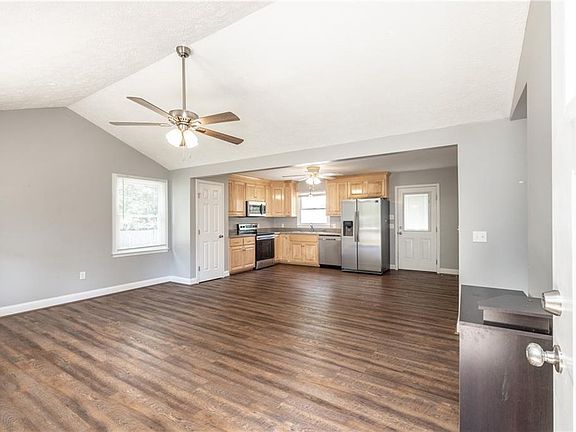 4th image of 25313 Fulmar Cir