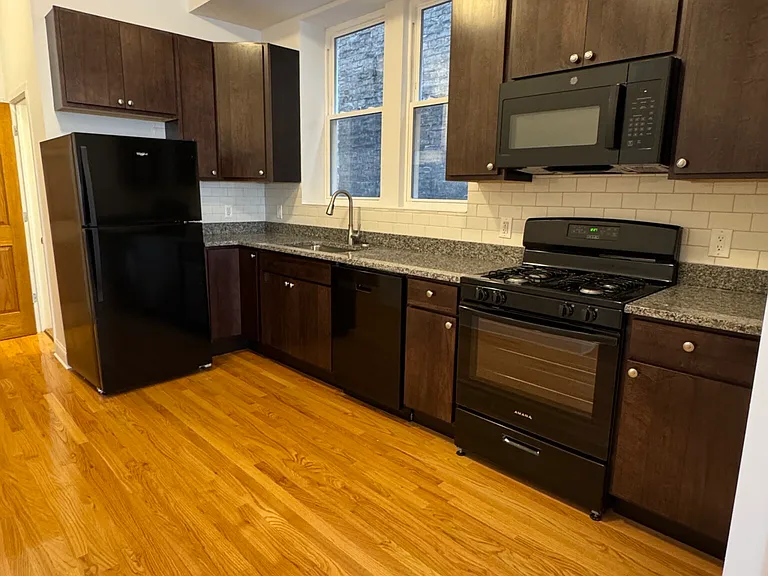3513 N Halsted St #2FF — Photo 9