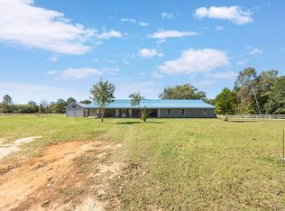 24 Duke Dr, Fort Mitchell, AL 36856