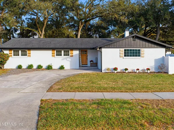 2743 AMERICA Avenue, Jacksonville Beach, FL 32250