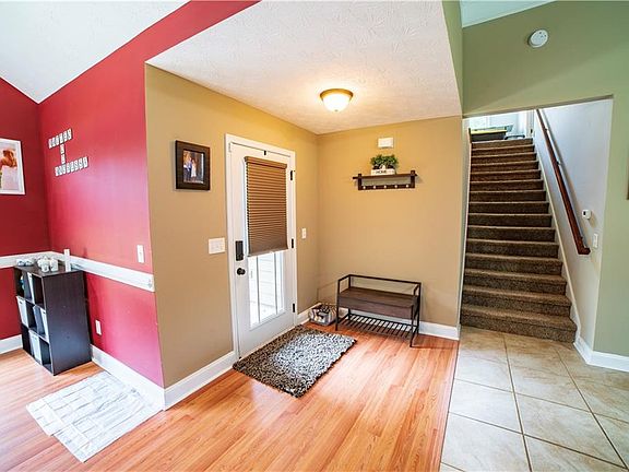 4th image of 655 Lee Road 450