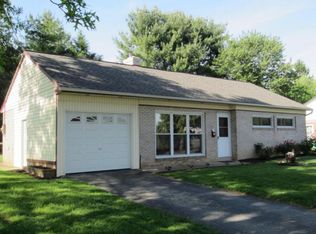 11 Rose Ave, Leola, PA 17540