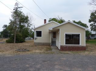 458 N Fairview Ave, Burns, OR 97720