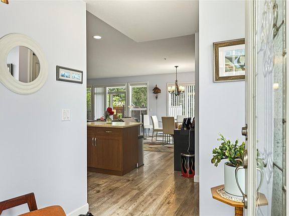 4th image of 830 Varsity Way #110
