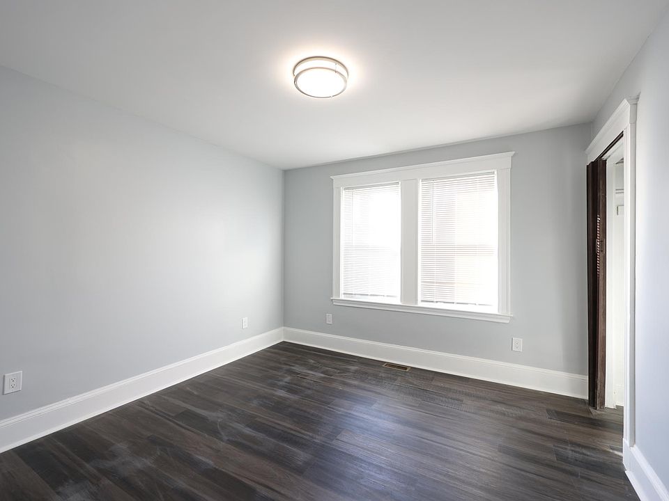 1st image of 42 Franklin Ave #1