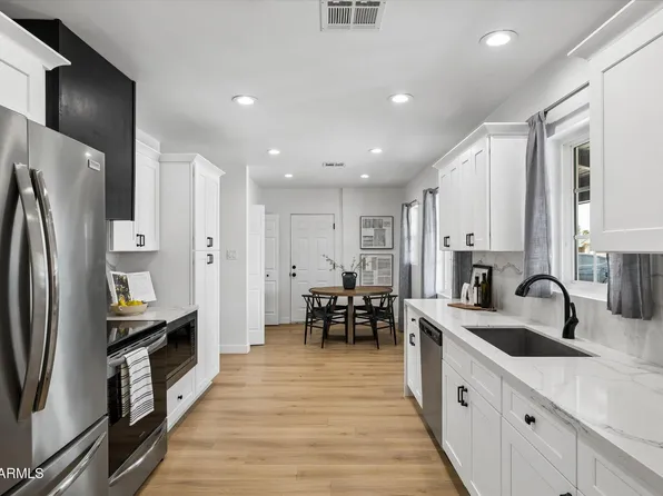 1731 E VERDE Lane, Phoenix, AZ 85016