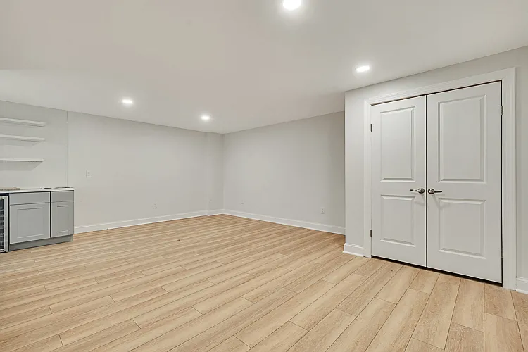 221 Brighton Ave #306 — Photo 17