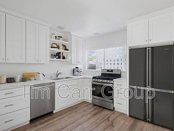 2nd image of 268 E 16th St #8
