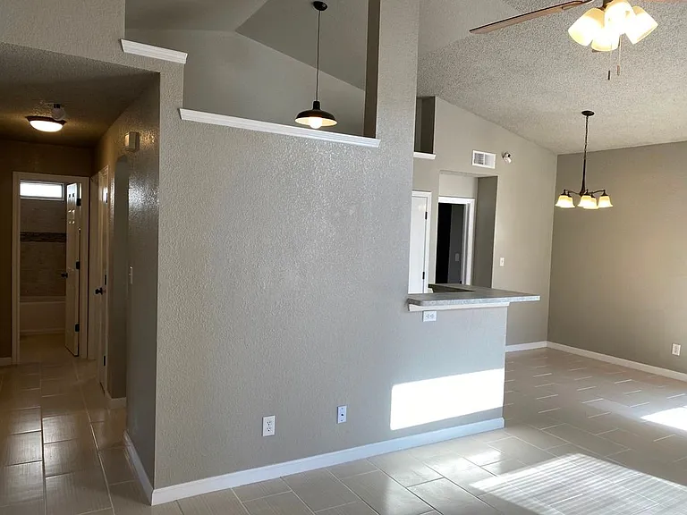2914 Royal Knoll Dr — Photo 6
