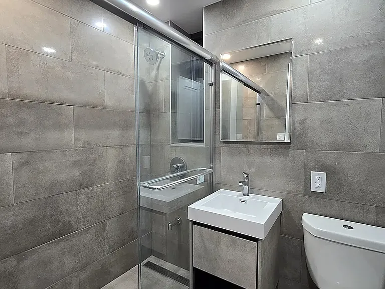 216 E 29th St #4F — Photo 15