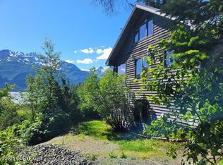 76 River Rd, Haines, AK 99827