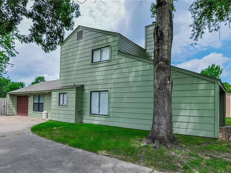 1506 Lemon Tree Ln — Photo 22