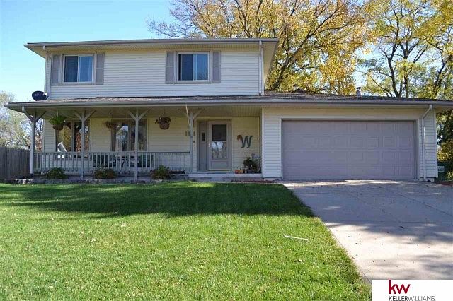 1st image of 1111 Earl Ct
