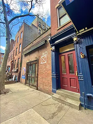 Rented by Waverly Realty Associates | media 8