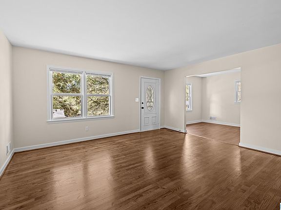 5th image of 1153 Linwood St