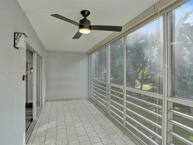 3001 Portofino Isle #K2 — Photo 23
