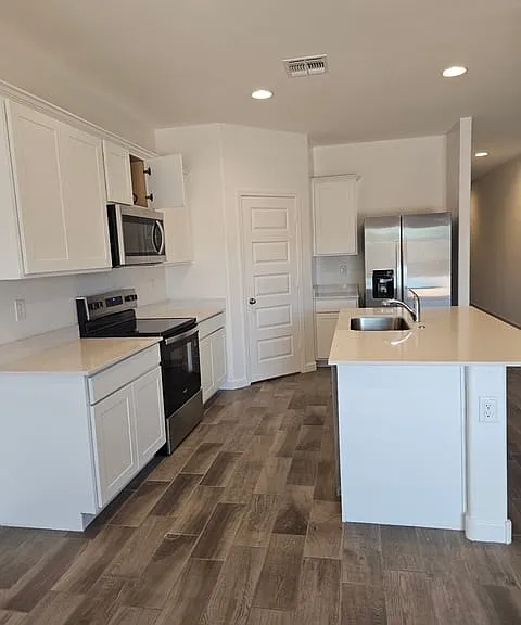 2977 E Shepperd Ave — Photo 5