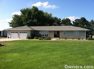 12200 W Sundown Rd, Roseland, NE 68973