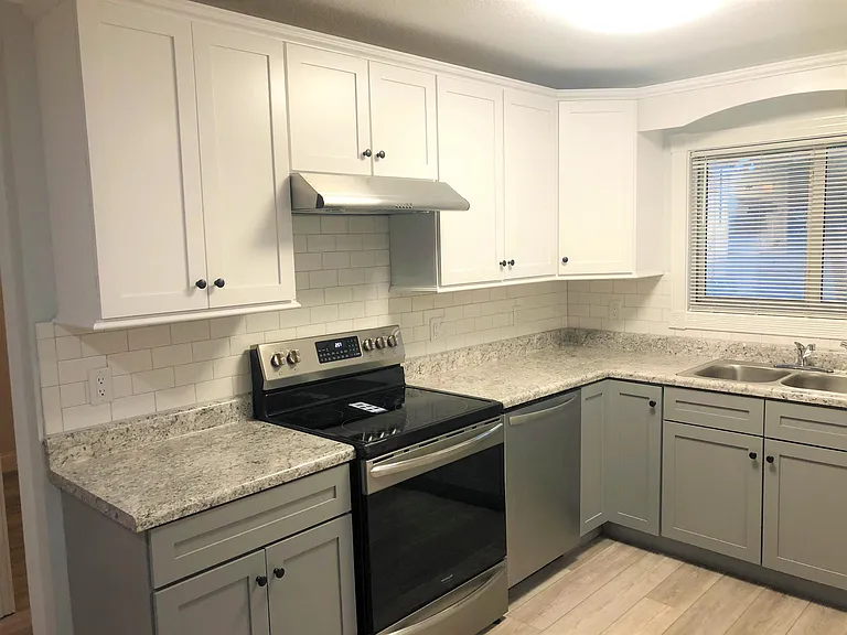 100 N Cooper St #1 — Photo 8
