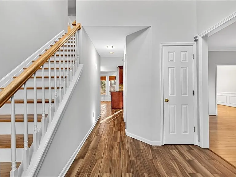 3378 Willbrooke Ct — Photo 2