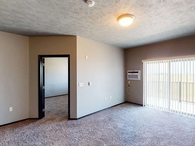 1510 Juneau Pl SE #2 — Photo 8