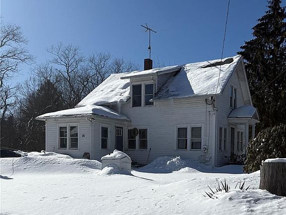 3rd image of 26 Danielson Pike