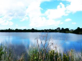 618 NW 30th Pl, Cape Coral, FL 33993
