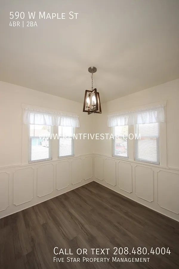 Updated 5 Bedroom, Pet Friendly Home! — Photo 4