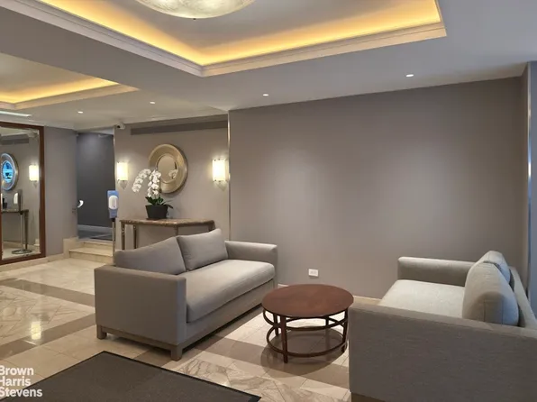 425 East 79th Street image 13 of 15