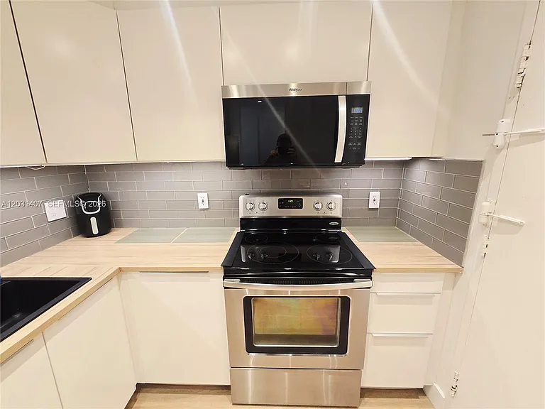 800 West Ave #618 — Photo 5