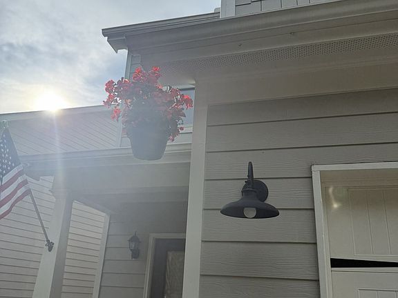 5th image of 109 Highland Pointe Cir E