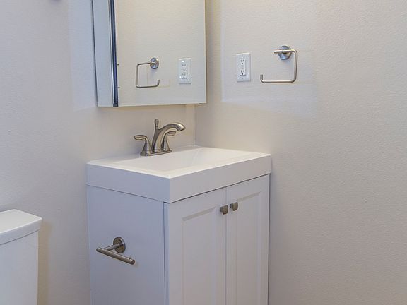 3rd image of 40 N Ogden St #941339
