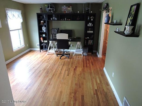 3rd image of 6210 Richiewayne Dr