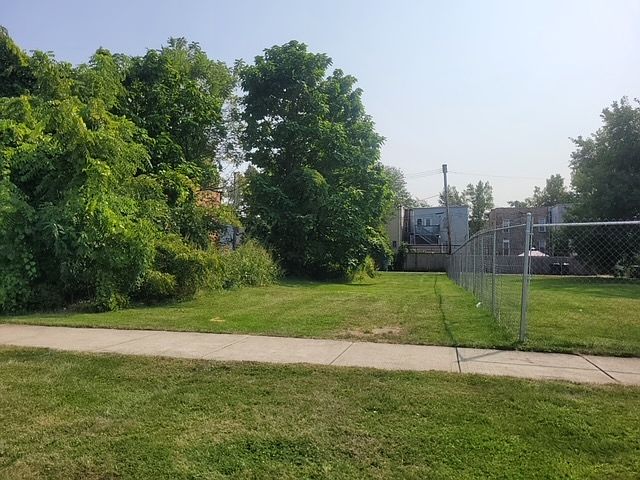 2nd image of 533 W 62nd St