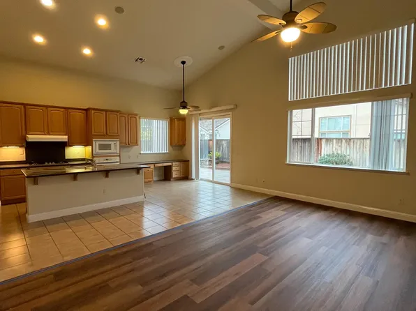 373 McLeod Ave, Mountain House, CA 95391