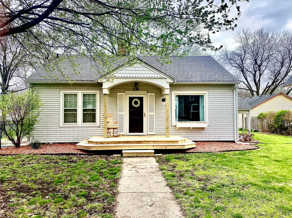 204 Kellogg Ave, Dallas Center, IA 50063