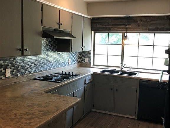 5th image of 3709 Wendell Dr