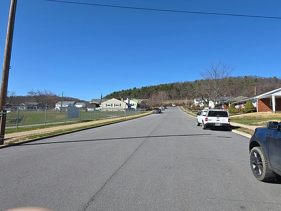 5th image of 1730 Fredna Ave