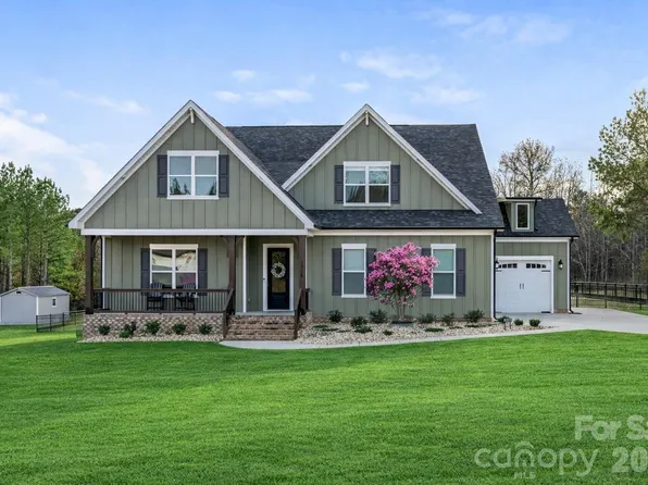 1312 Sage Pine Cir #19, Clover, SC 29710