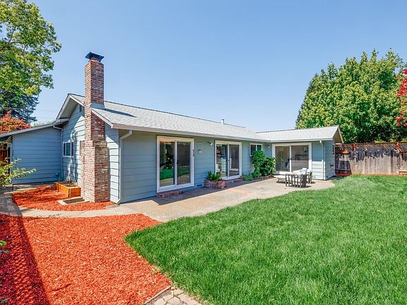 3rd image of 222 La Crosse Avenue