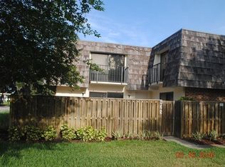 925 Royal Oak Blvd, Leesburg, FL 34748