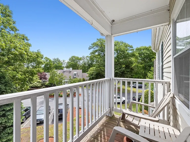 700 Brookside Dr #J — Photo 6