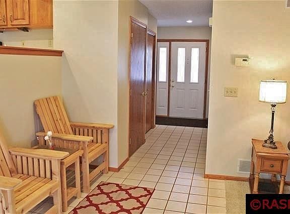2nd image of 104 Piccadilly Ave