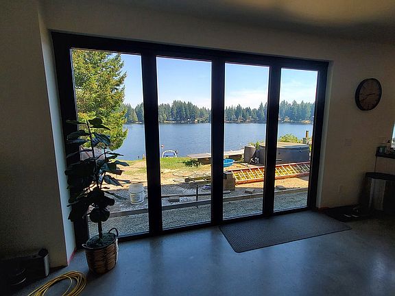 12' opening to lake patio