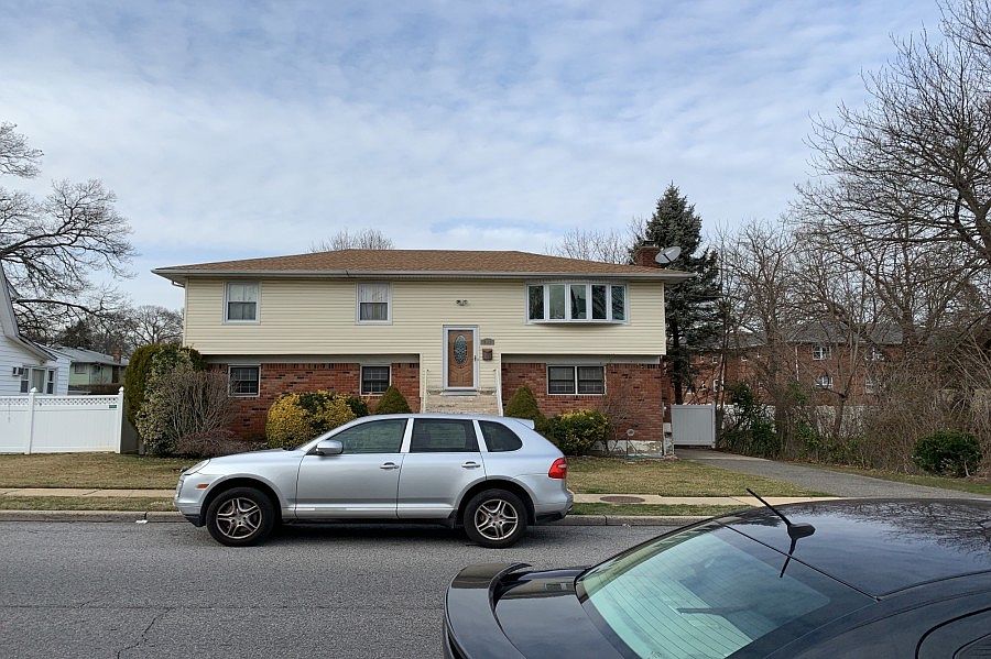1st image of 711 Stowe Ave