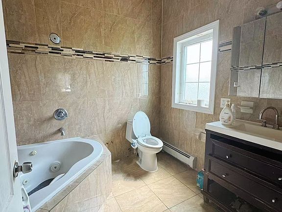 4th image of 114-04 199th St #2